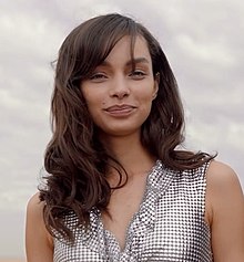 How tall is Luma Grothe?